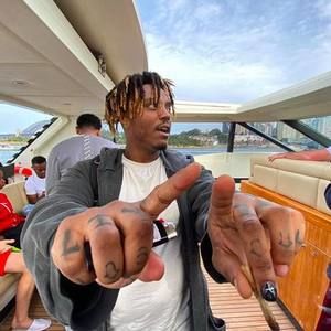 Meet your Posher, Deezy